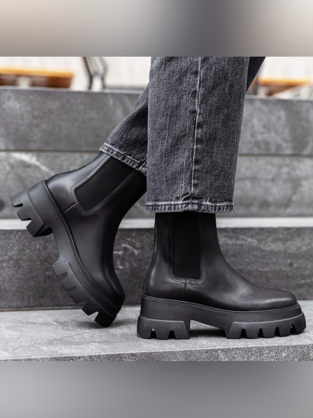 Thursday Boot Company Women’s Reign High Rise Chelsea Combat Boot Size 8